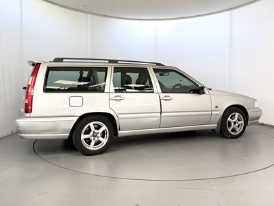 Lot 1999 Volvo V70 - NO RESERVE