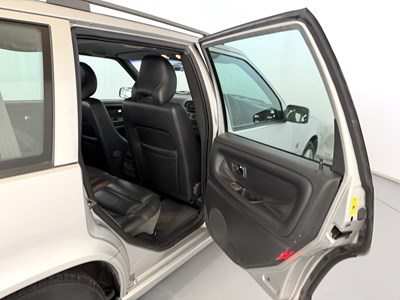 Lot 1999 Volvo V70 - NO RESERVE