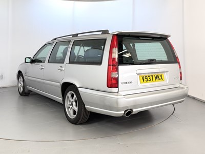 Lot 1999 Volvo V70 - NO RESERVE