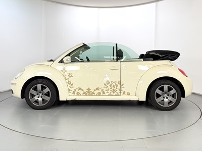 Lot 2006 Volkswagen Beetle Convertible
