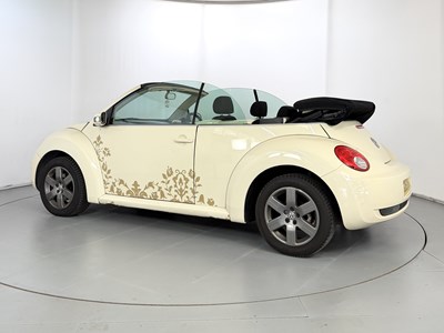 Lot 2006 Volkswagen Beetle Convertible