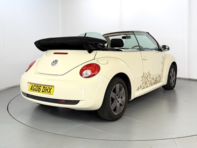 Lot 2006 Volkswagen Beetle Convertible
