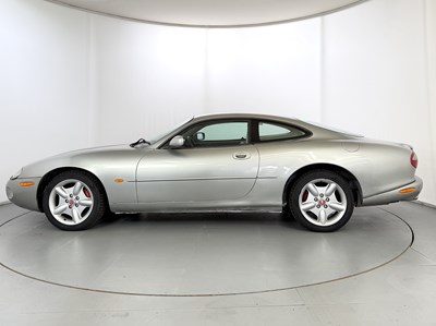 Lot 1998 Jaguar XK8