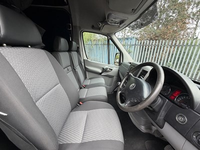 Lot 2014 Volkswagen Crafter Camper / Garage