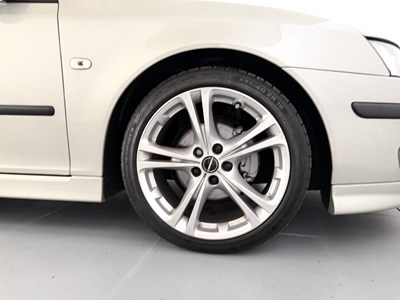 Lot 2004 Saab 9-3 Cabriolet