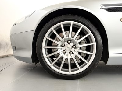 Lot 2005 Aston Martin DB9
