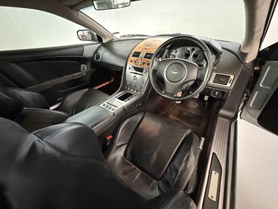 Lot 2005 Aston Martin DB9