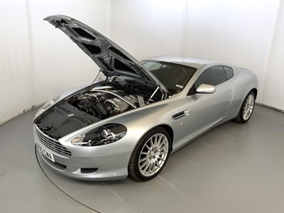 Lot 2005 Aston Martin DB9