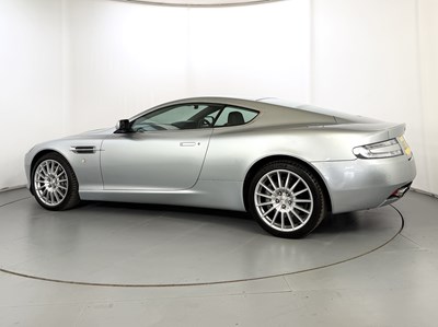 Lot 2005 Aston Martin DB9