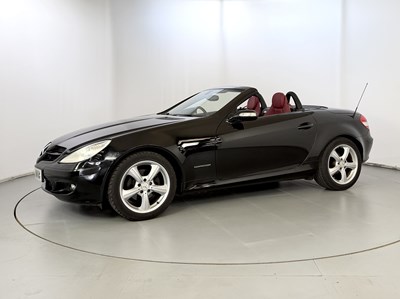 Lot 2005 Mercedes-Benz SLK200