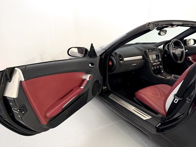Lot 2005 Mercedes-Benz SLK200