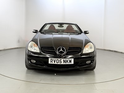 Lot 2005 Mercedes-Benz SLK200