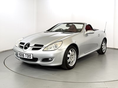 Lot 2006 Mercedes-Benz SLK200