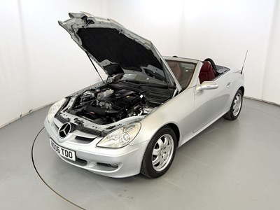 Lot 2006 Mercedes-Benz SLK200