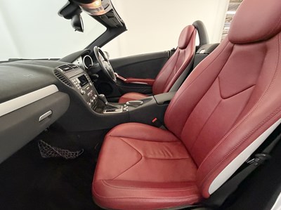 Lot 2006 Mercedes-Benz SLK200