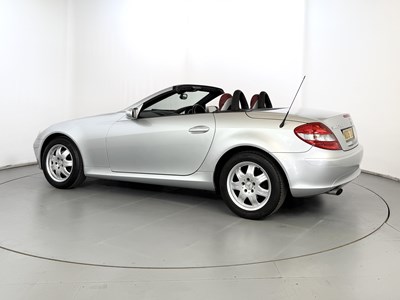 Lot 2006 Mercedes-Benz SLK200