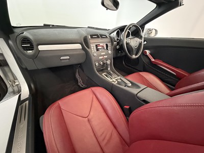 Lot 2006 Mercedes-Benz SLK200