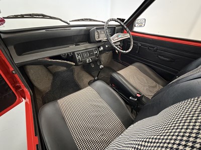 Lot 1982 Austin Metro