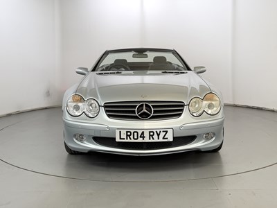 Lot 2004 Mercedes-Benz SL500