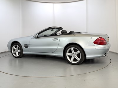 Lot 2004 Mercedes-Benz SL500