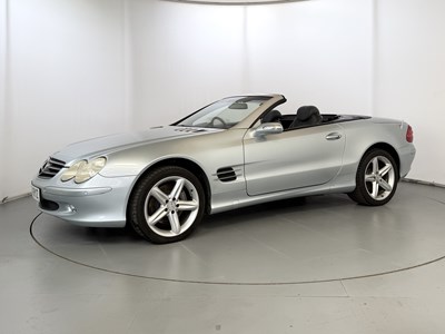 Lot 2004 Mercedes-Benz SL500