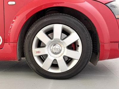 Lot 2004 Audi TT