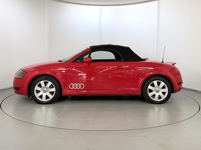 Lot 2004 Audi TT