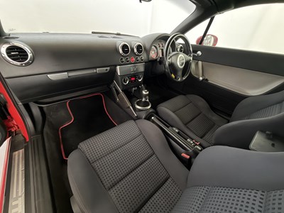 Lot 2004 Audi TT