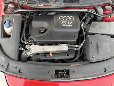 Lot 2004 Audi TT