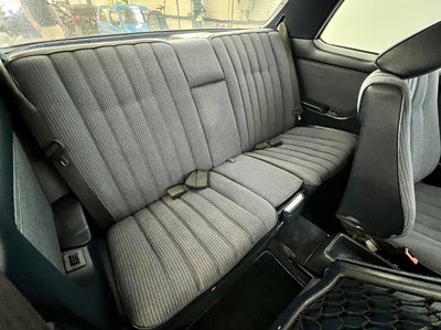Lot 146 - 1986 Mercedes-Benz 230CE