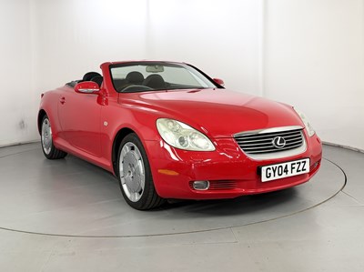 Lot 2004 Lexus SC430