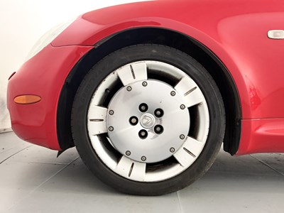 Lot 2004 Lexus SC430