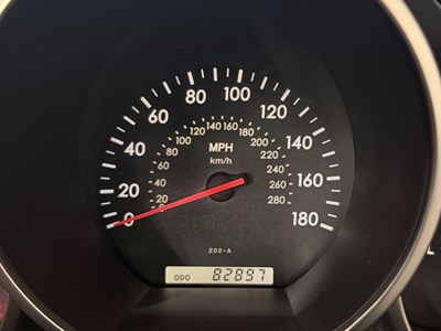 Lot 2004 Lexus SC430