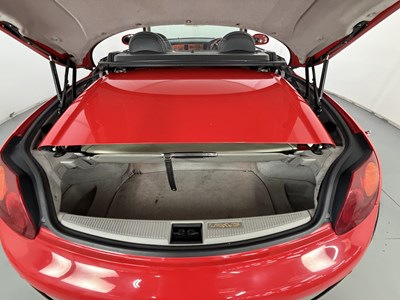 Lot 2004 Lexus SC430