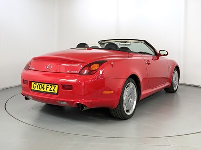Lot 2004 Lexus SC430
