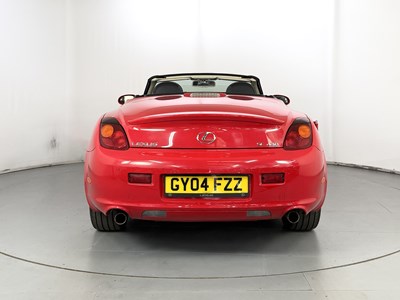 Lot 2004 Lexus SC430