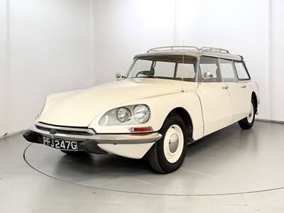 Lot 1969 Citroen ID21 DS Safari