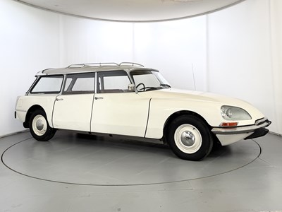 Lot 1969 Citroen ID21 DS Safari