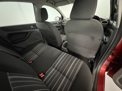 Lot 2008 Ford Focus - NO RESERVE