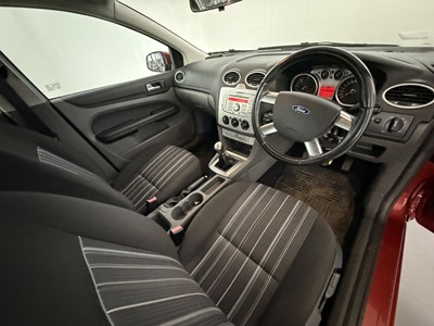 Lot 2008 Ford Focus - NO RESERVE