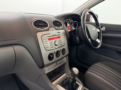Lot 2008 Ford Focus - NO RESERVE