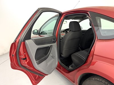 Lot 2008 Ford Focus - NO RESERVE