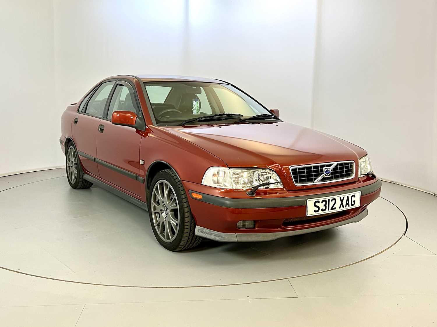 Lot 63 - 1998 Volvo S40 T4