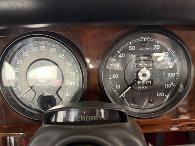Lot 1968 Daimler 250