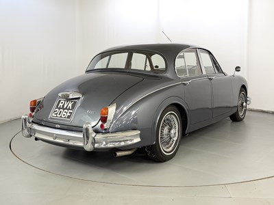 Lot 1968 Daimler 250