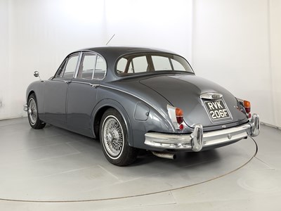 Lot 1968 Daimler 250