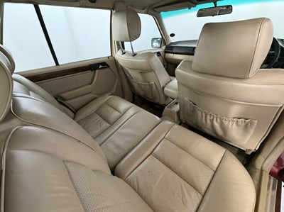 Lot 1990 Mercedes-Benz 230 TE - NO RESERVE