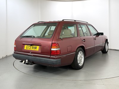 Lot 1990 Mercedes-Benz 230 TE - NO RESERVE