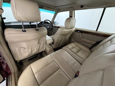 Lot 1990 Mercedes-Benz 230 TE - NO RESERVE