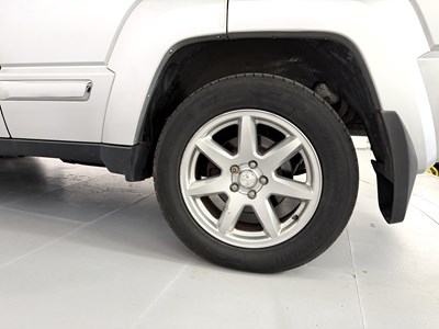 Lot 2009 Jeep Cherokee